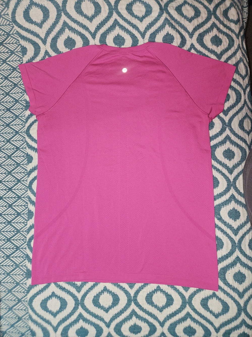 Lululemon Swiftly Tech Short-Sleeve Shirt 2.0 in Sonic Pink, Size 16 - Picture 2 of 8